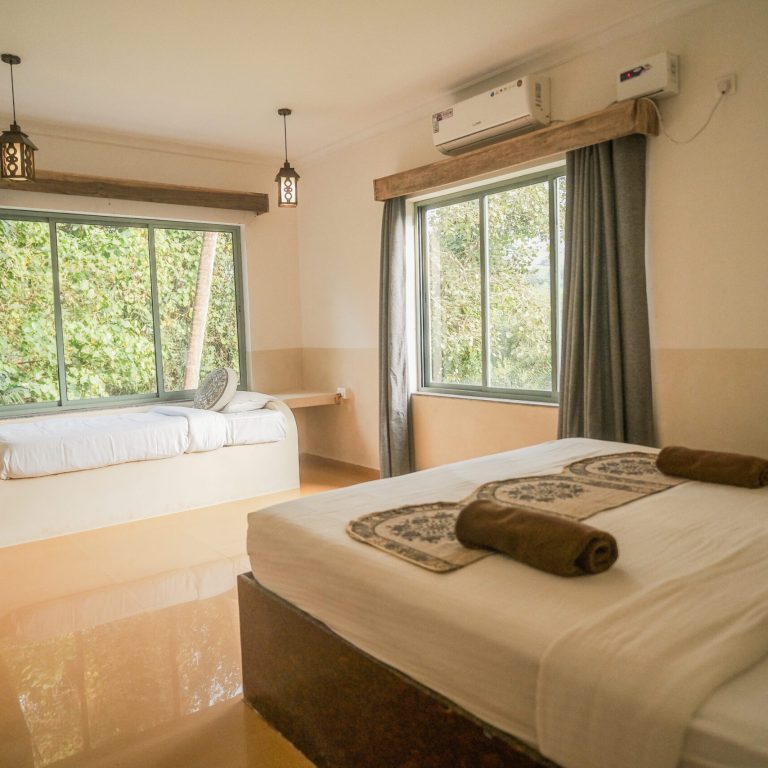 Hillside Royal Suites